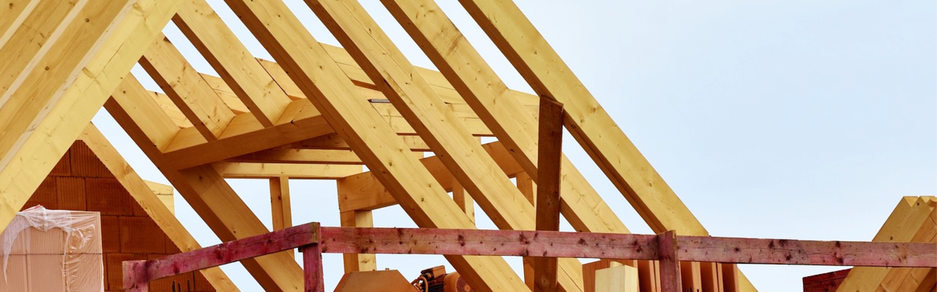 Ács Bandi - Tetőfedés, tetőjavítás, tervezés és kivitelezés